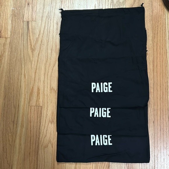 PAIGE black Dust Bag with duel draw string lot (3) pcs